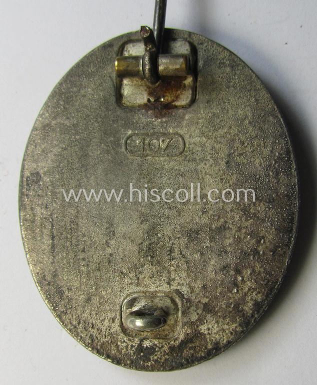 Neat, silver-class woundbadge (or: 'Verwundeten Abzeichen in Silber') being a nicely maker- (ie. '107'-) marked example (as was produced by the desirable 'Hersteller' ie. maker: 'Carl Wild')