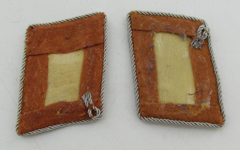 Luftwaffe Nachrichten Collar Tabs "Hauptmann".