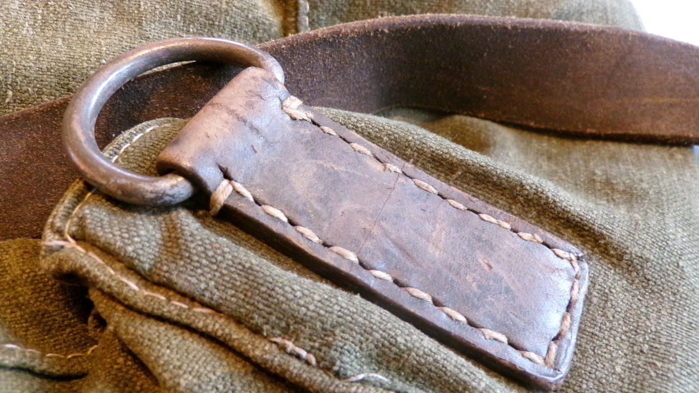 Wehrmacht / Waffen-SS M44 Artillery Rucksack