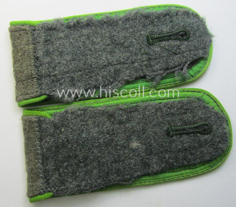 Pair of WH (Heeres) 'M44'-styled ie. 'simplified' EM-type shoulderstraps: 'Sld. eines Pz-Gren.-Rgts.'