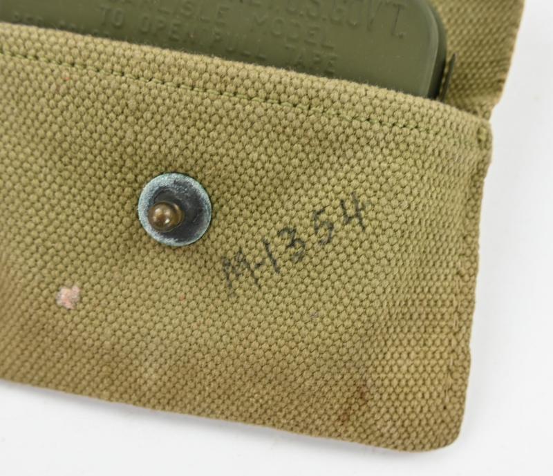 US WW2 M-1942 First Aid Pouch with First Aid Kit