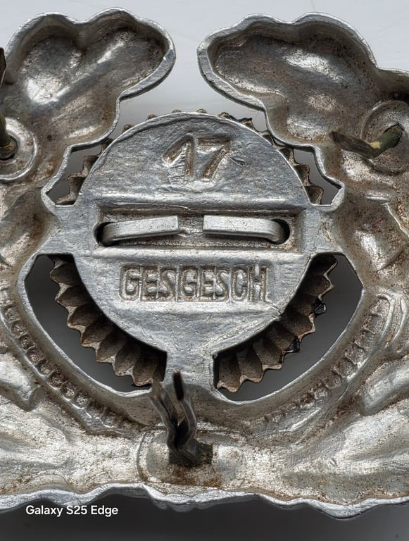 WWII German metal cap wreath