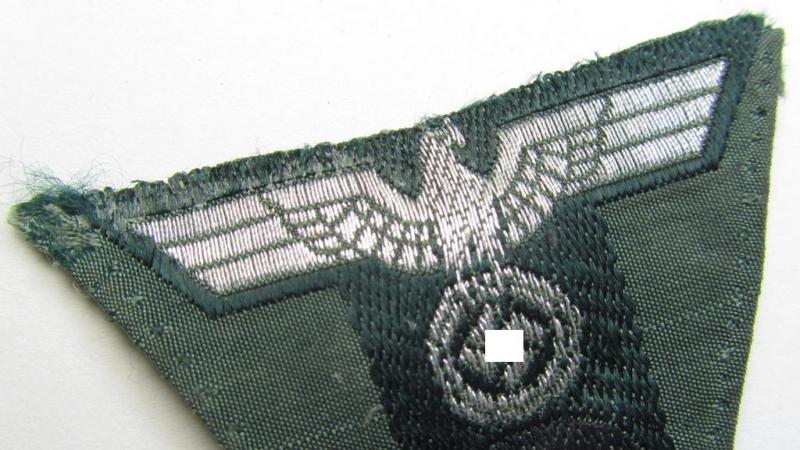 Superb - and clearly worn! - WH (Heeres) so-called: 'T-shaped'- (ie. 'M41-pattern'-) cap-eagle/cocarde (ie. cap-trapezoid) as was specifically produced for usage on the M41-model officers'-caps (ie. 'Einheitsfeldmützen für Offiziere')