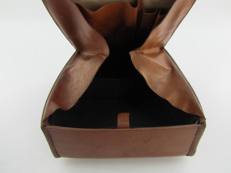 Deutsches Rotes Kreuz D. R. K. Sanitätslager Babelsberg Medical Pouch