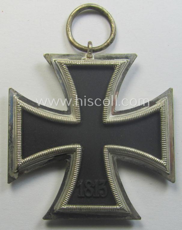 'Eisernes Kreuz 2. Kl.' being a non-maker-marked example that comes stored in its period (scarely seen, variant-pattern!) 'Zellstoff'-based pouch by the: 'Steinhauer & Lück'-company as was based in the town of Lüdenscheid