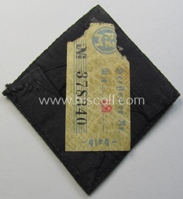 Attractive, N.S.K.K. (or: 'National Socialistisches Kraftfahr Korps') so-called: 'Kraftfahrraute des 1. Model' (or: 'drivers'-diamond' of the first pattern) that still retains its 'RZM'-etiket and that comes in an overall very nice condition