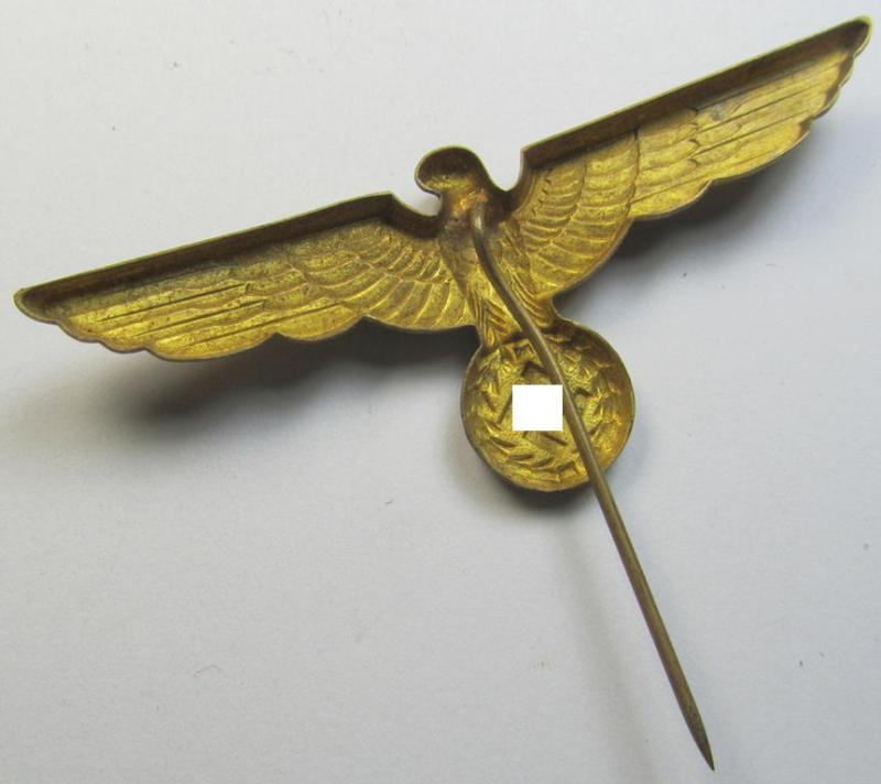 Superb - and scarcely encountered! - bright-golden-toned WH (Kriegsmarine) eagle-pin, as was specifically intended for attachment onto the (white- and/or blue-topped-) KM (NCO- ie. officers'-type visor-caps (ie. 'Schirmmützen')