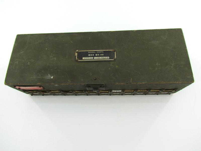 US WWII Signal corps box BX-49 for the BC611