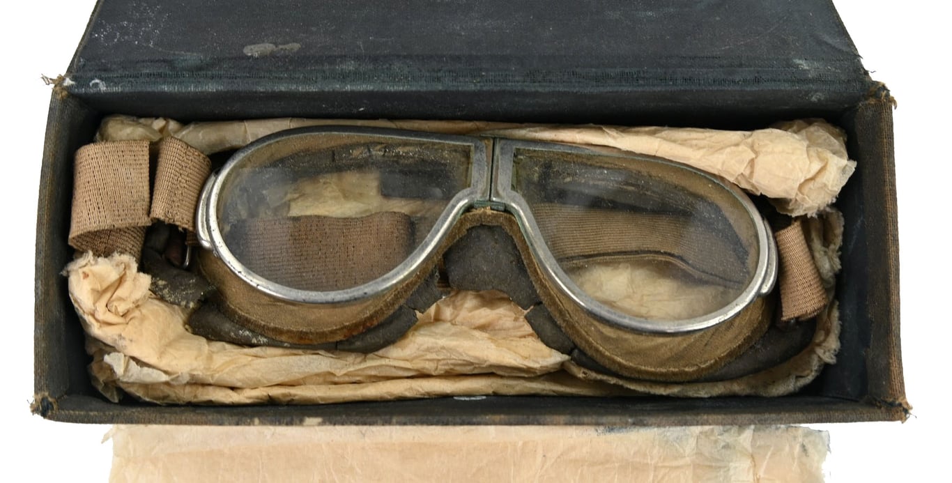 US WW2 Tanker Goggles in Case