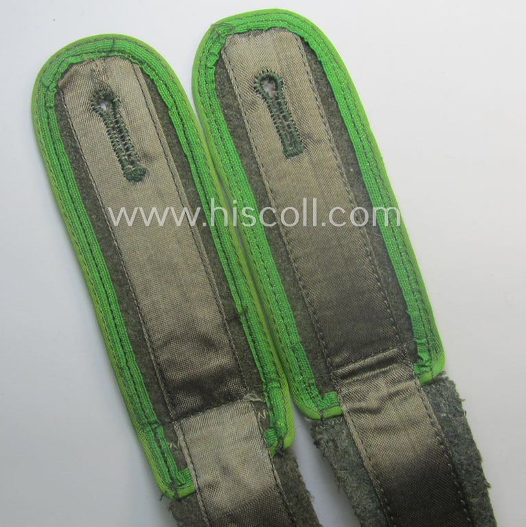 Pair of WH (Heeres) 'M44'-styled ie. 'simplified' EM-type shoulderstraps: 'Sld. eines Pz-Gren.-Rgts.'