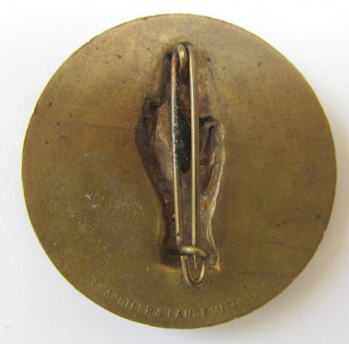 Commemorative - high-quality- and copper-based-, N.S.D.A.P.-related 'tinnie', being a maker- (ie. 'Wächtler u. Lange'-) marked example depicting an oath-taking hand above a swastika surrounded by the text: 'Treueschwur 25-2-34 - Gau Mittelfranke...