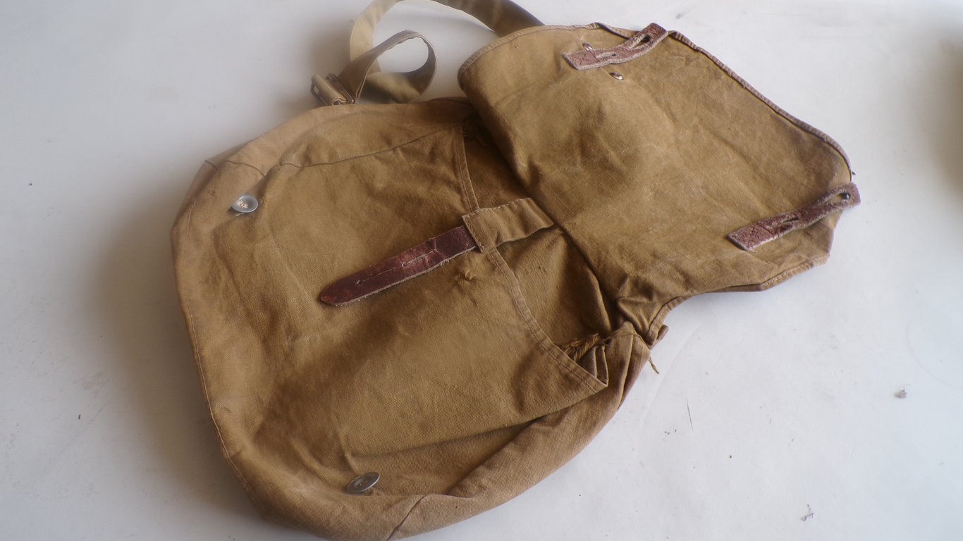 Hitler Youth Breadbag & Early Pattern Canteen