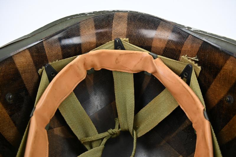 US WW2 Fixed bale Combat Helmet