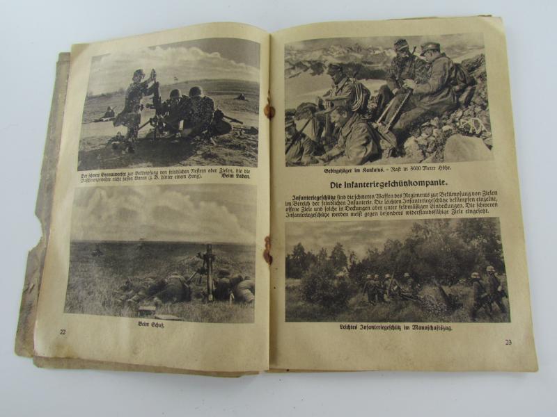 Book : Die Infantrie : Weapons Booklets of the Army