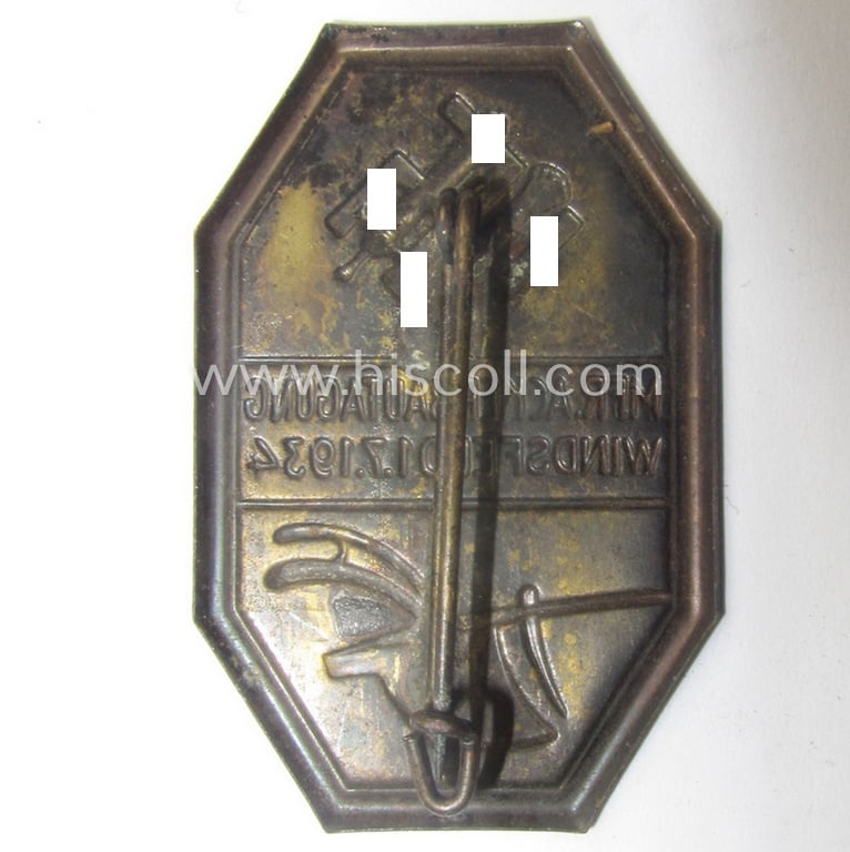 Unusually found, golden-bronze-toned 'Reichsnährstand'- (ie. 'RNSt.'-) related day-badge (ie. 'tinnie') as was issued to commemorate an: 'RNSt.'-gathering ie. show entitled: 'Mfr. Ackerbautagung - Windsfeld - 1.7.1934'