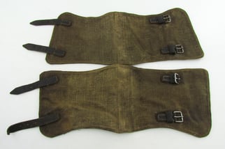 Pair of late war M37 pattern gaiters or...