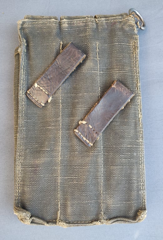 Original mid war MP40 canvas pouch (left hand side)
