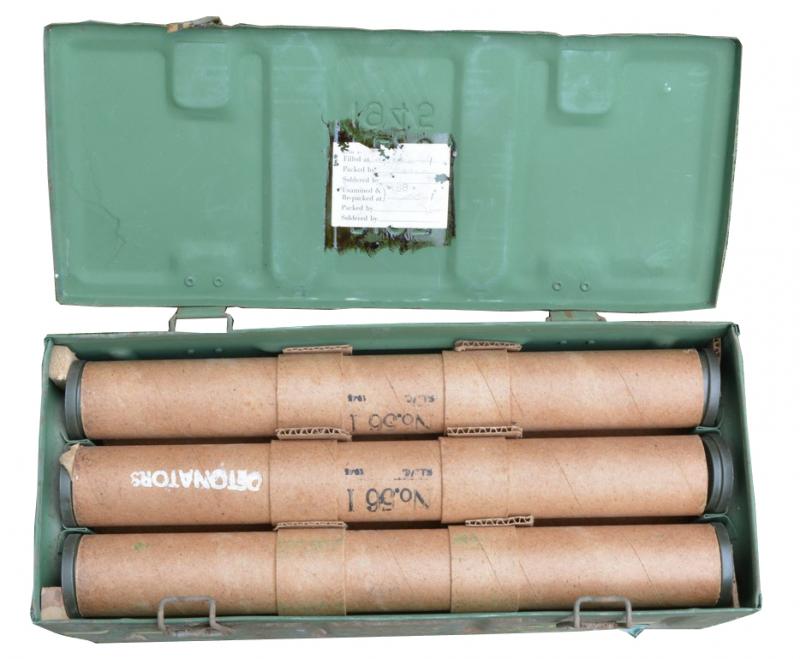 British WW2 No77 Phosphorus Handgrenade Case complete with Cartridges and Detonator box