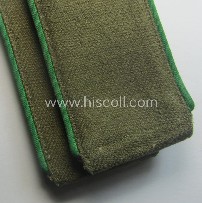 Superb - and with certainty very rarely encountered! - pair of WH (Heeres) 'tropical' (ie. truly 'DAK'-related!) EM-type shoulderstraps as was intended for a: 'Soldat der Jäger-Trpn.'