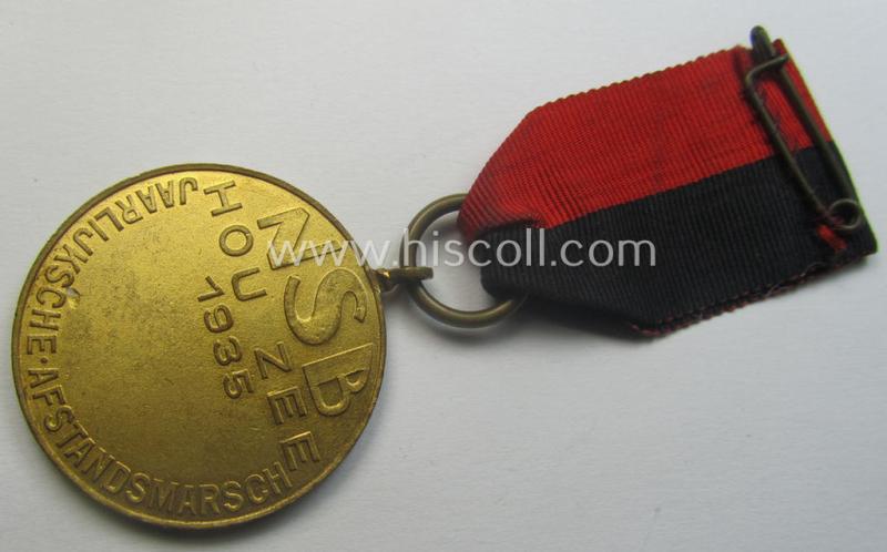 Superb - and very nicely preserved! - Dutch NSB-party-related: 'Marschmedaille' being a multi-coloured, enamelled specimen that was issued to commemorate participation in the: 'NSB - Hou Zee - Jaarlijkse Afstandmarsch 1935'