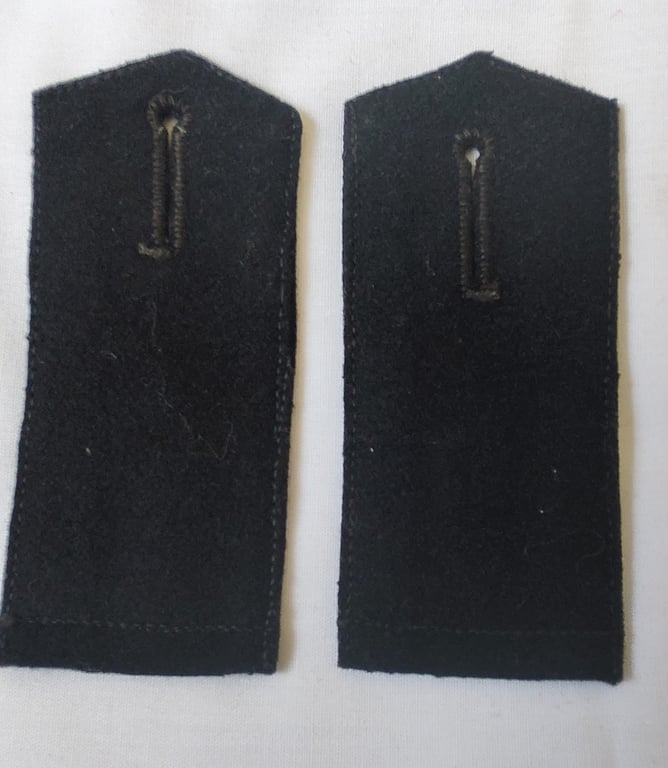 Reproduction SS-VT "Deutschland" pre war pointed sew in shoulder straps