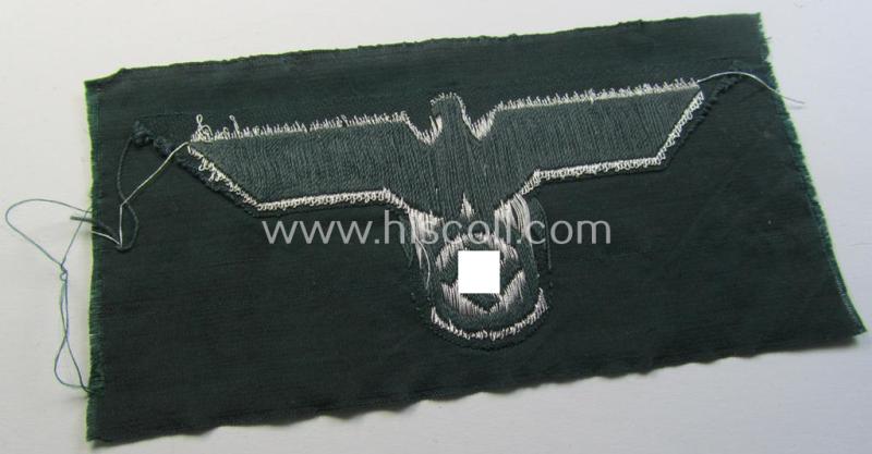 Attractive, WH (Heeres) 'flatwire'-woven, officers'-type breast-eagle (ie. 'Brustadler für Offiziere') as was executed in bright-silverish-coloured braid as was intended for usage on the various officers'-pattern tunics