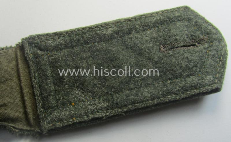 Single, 'cyphered'- (and I deem early- ie. mid-war-period) WH (Kriegsmarine) NCO-type shoulderstrap as was intended for usage by an: 'Unterfeldwebel eines Küsten-Artillerie-Rgts.'