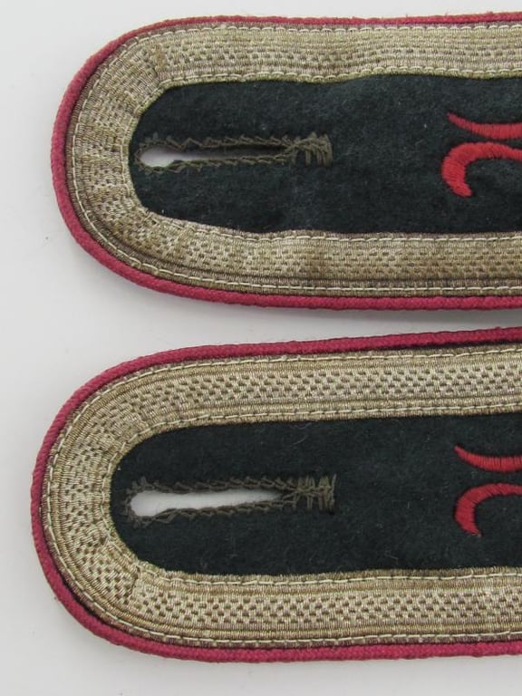 Wehrmacht (Heer) M36 shoulder boards ( NCO) NebelWerfer-Aufklärungs-Abts.'