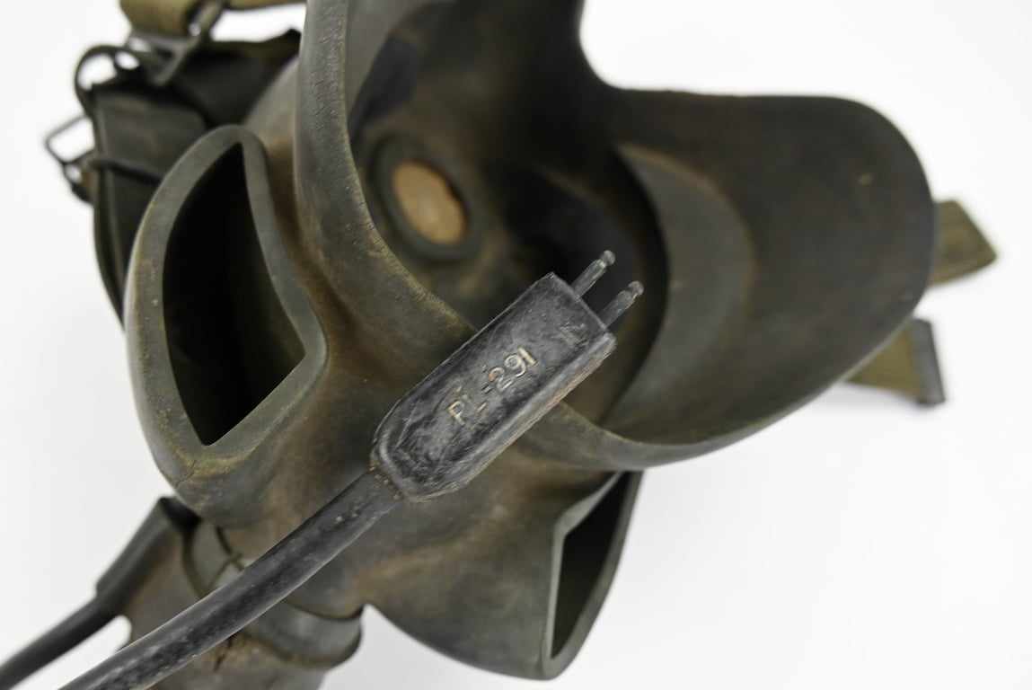 USAAF WW2 Oxygen Mask with Bottle