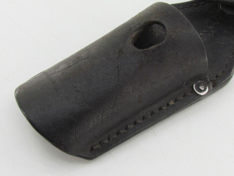 Early K98 leather bayonet frog