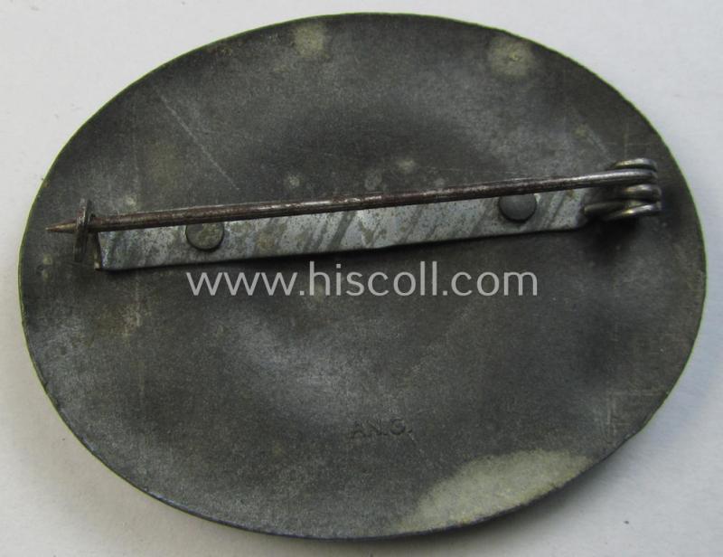 Neat, 'Reichsarbeitsdienst der weiblichen Jugend' (or: RADwJ ie.: Womens Labour Service) so-called: 'Erinnerungsbrosche' (or: commemorative-brooch) being a non-maker-marked example as was executed in greyish-toned, zinc-based metal