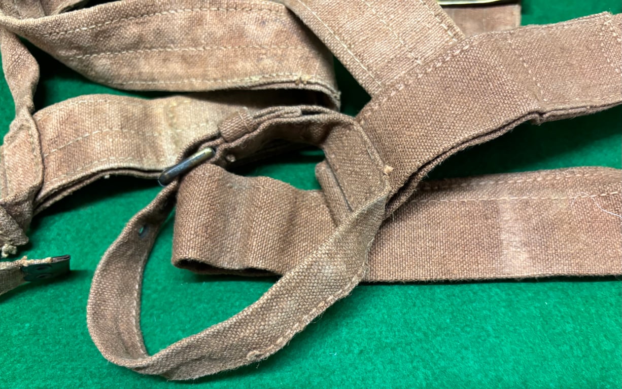 WW1 Stretcher Bearer Shoulder Straps 1915