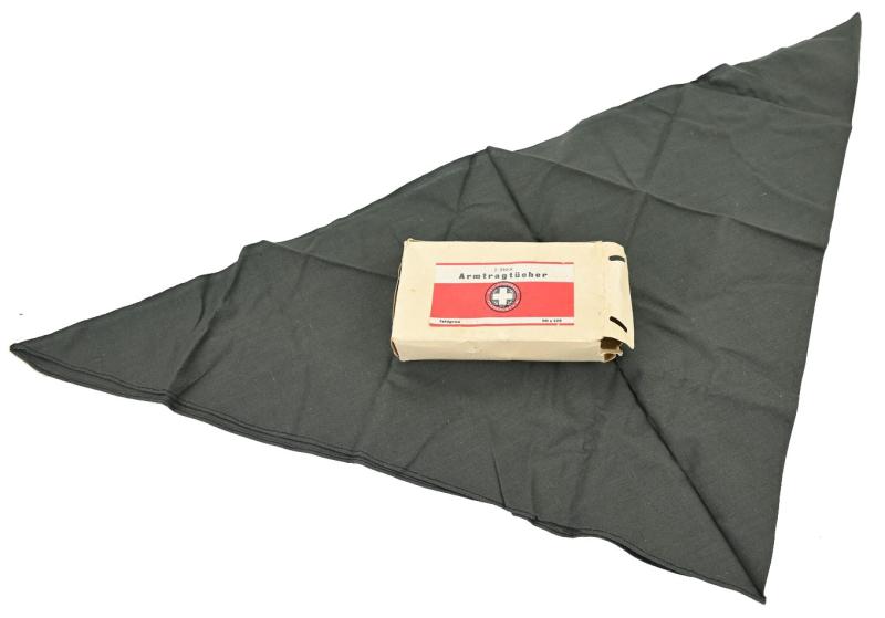 German WH Medical Mitella / Scarf