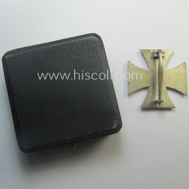 Superb, 'Eisernes Kreuz 1. Klasse' (ie. Iron Cross 1st class) being a non-maker-marked (but I deem by: 'S & L'- produced!) example and that comes complete in its specific etui