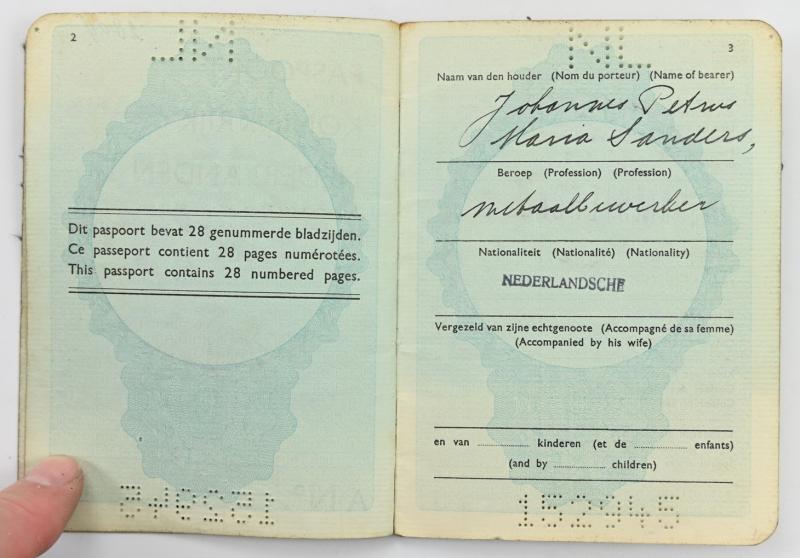 Dutch WW2 Pasport of Johannes Sanders, Labor Worker in Germany