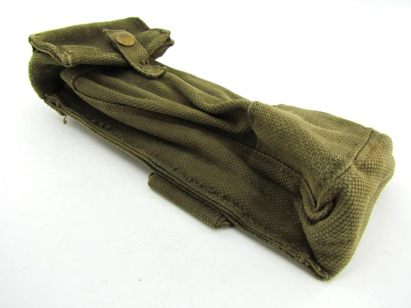 British WWII Basic Pouches ( Blancoed )