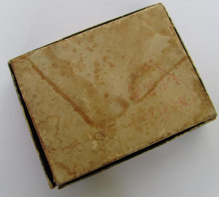 Nice, unusual and not that often seen item: a WH privately purchased soldiers'-game named: '...und ob! - overall nice (and IMO fully complete-) condition!