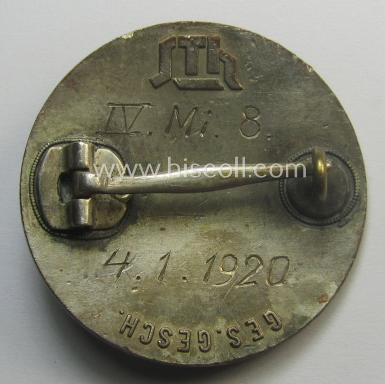 Superb, larger-sized(!), enamelled lapel-pin: 'Der Stahlhelm' - Bund der Frontsoldaten (Sta) - Eintrittsabzeichen 1920' being a period-engraved example that comes in an overall very nicely preserved condition