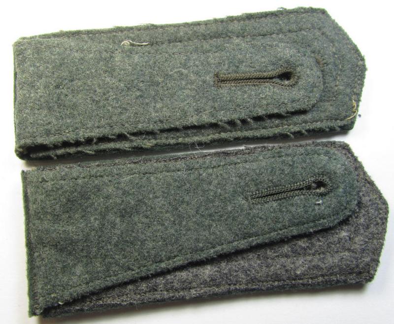 Attractive - albeit minimally mis-matched - pair of WH (Heeres), early- (ie. pre-) war-period, 'M36'-pattern (pointed-styled- and 'cyphered') so-called: NCO-type shoulderstraps as was intended for an: 'Unteroffizier des Nachrichten-Regiments 47...