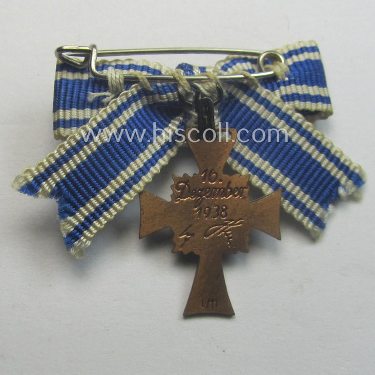 Miniature of an: 'Ehrenkreuz der deutschen Mutter - dritte Stufe' (or: bronze-class mothers'-cross) being a maker- (ie. 'L/11'-) marked example