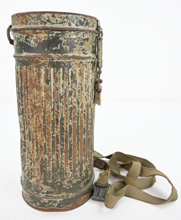 German WH Gasmask & Cannister with Winter Camouflage