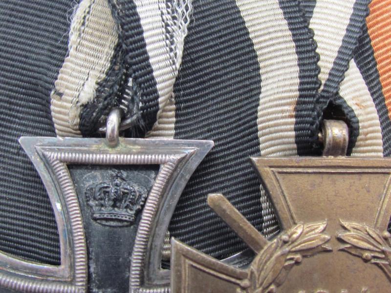 German WWI & WWII Era Five piece medal bar in Case