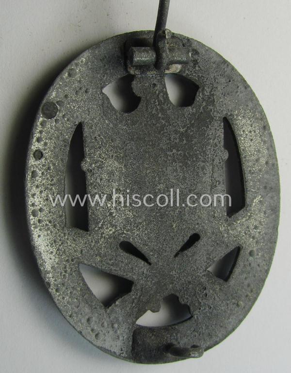 Moderately used, 'Allgemeines Sturmabzeichen' (or: General Assault Badge ie. GAB) being an unmarked, zinc- (ie. 'Feinzink'-) based so-called: 'flat-back'-pattern by a (by me) unidentified maker