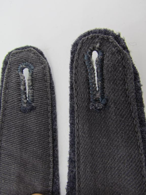 Luftwaffe ‘Pionier’ Unteroffizier shoulder boards