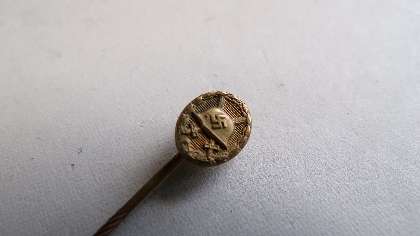 Wound Badge in Gold 9mm Miniature