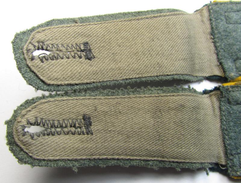 Attractive - and fully matching! - pair of WH (Heeres) early-war-period- (ie. 'M36'- ie. 'M40'-pattern and/or rounded-styled) NCO-type shoulderstraps as was intended for an: 'Uffz. eines Kavallerie- o. Aufklärungs-Abts. o. Rgts.'