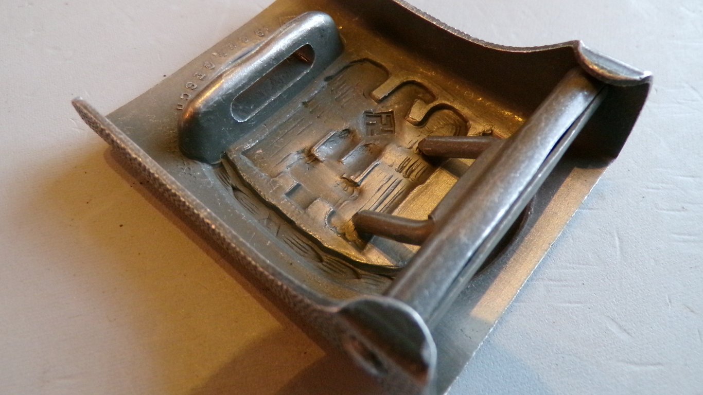 Roten Kreuz (Red Cross) Belt buckle by J.F.S