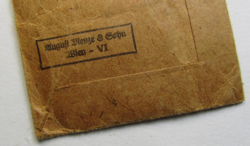 Superb medal-set: 'Deutsches Schutzwall Ehrenzeichen' (aka: 'Westwall'-medal) being a non-maker-marked- and/or: 'Buntmetall'-based specimen that comes packed in its original pouch of issue by the: 'August Menze & Sohn'-company