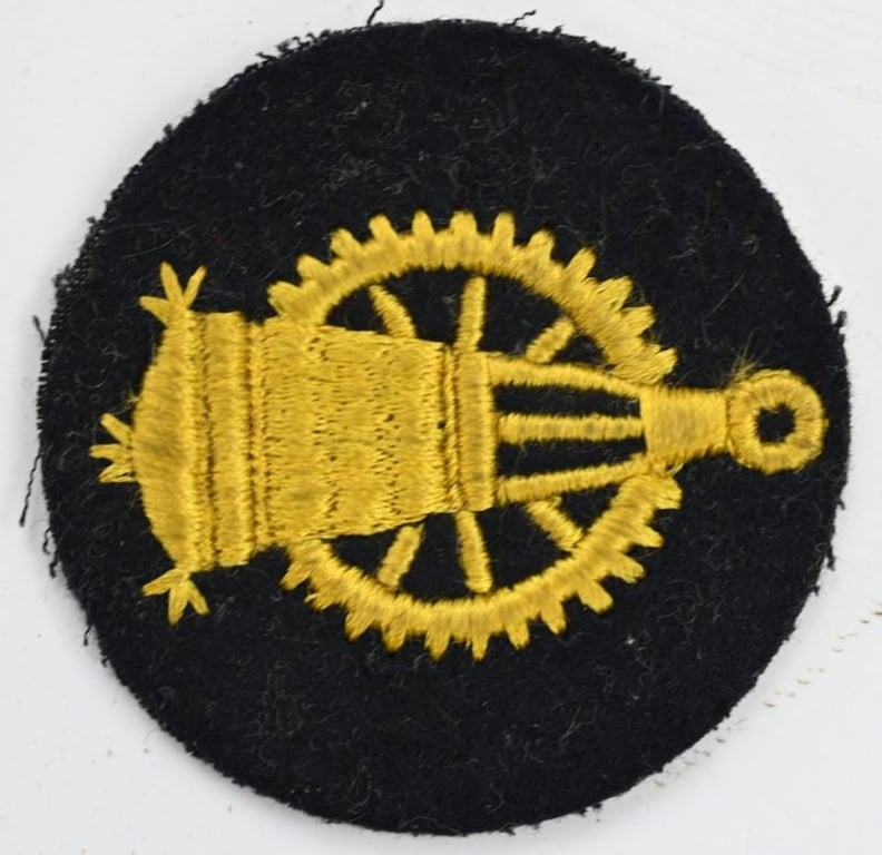 German KM Career Badge 'Sperrwaffenmechaniker'