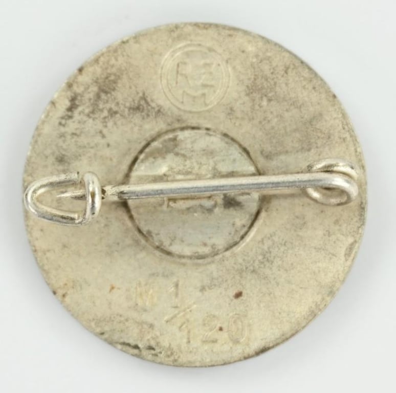 German NSDAP Party Member Badge 'M1/120'